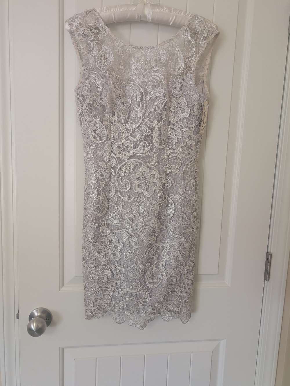 Unbranded Silver Gray Lace Sheath Dress XS 33" Length Sleeveless Formal